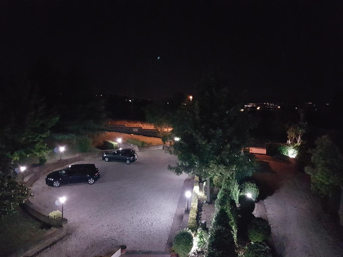 L'Albero Del Pepe Panzió Fiano Romano Kültér fotó